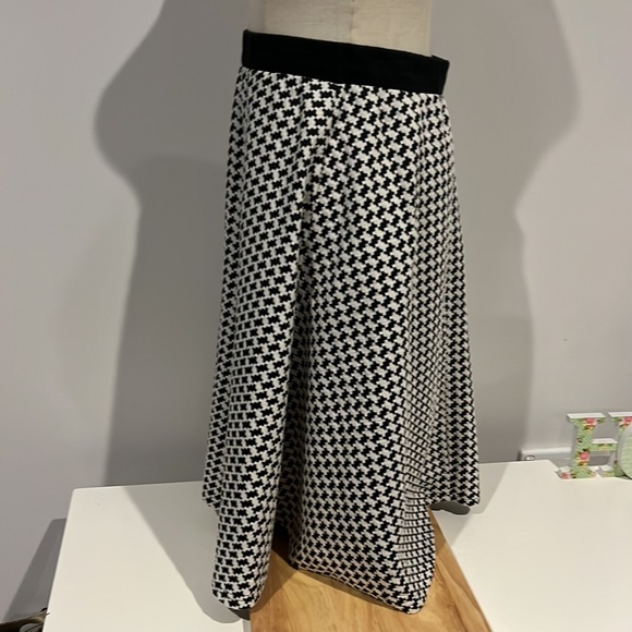 Label removed winter knit black white hounds tooth full skirt - Picture 4 of 5